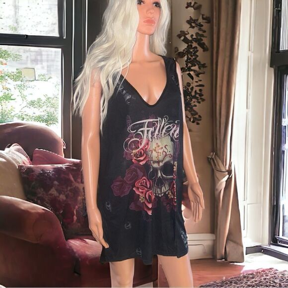 Fallen l Top, Sleep Top l Skull & Roses Design l 1X l VGUC - Picture 10 of 10